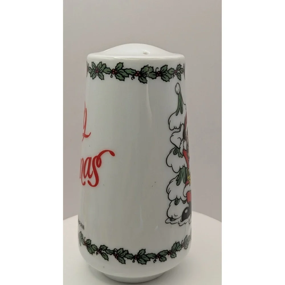 Disney Japan Santa Mickey Mouse Merry Christmas Salt‎ & Pepper Shakers Porcelain